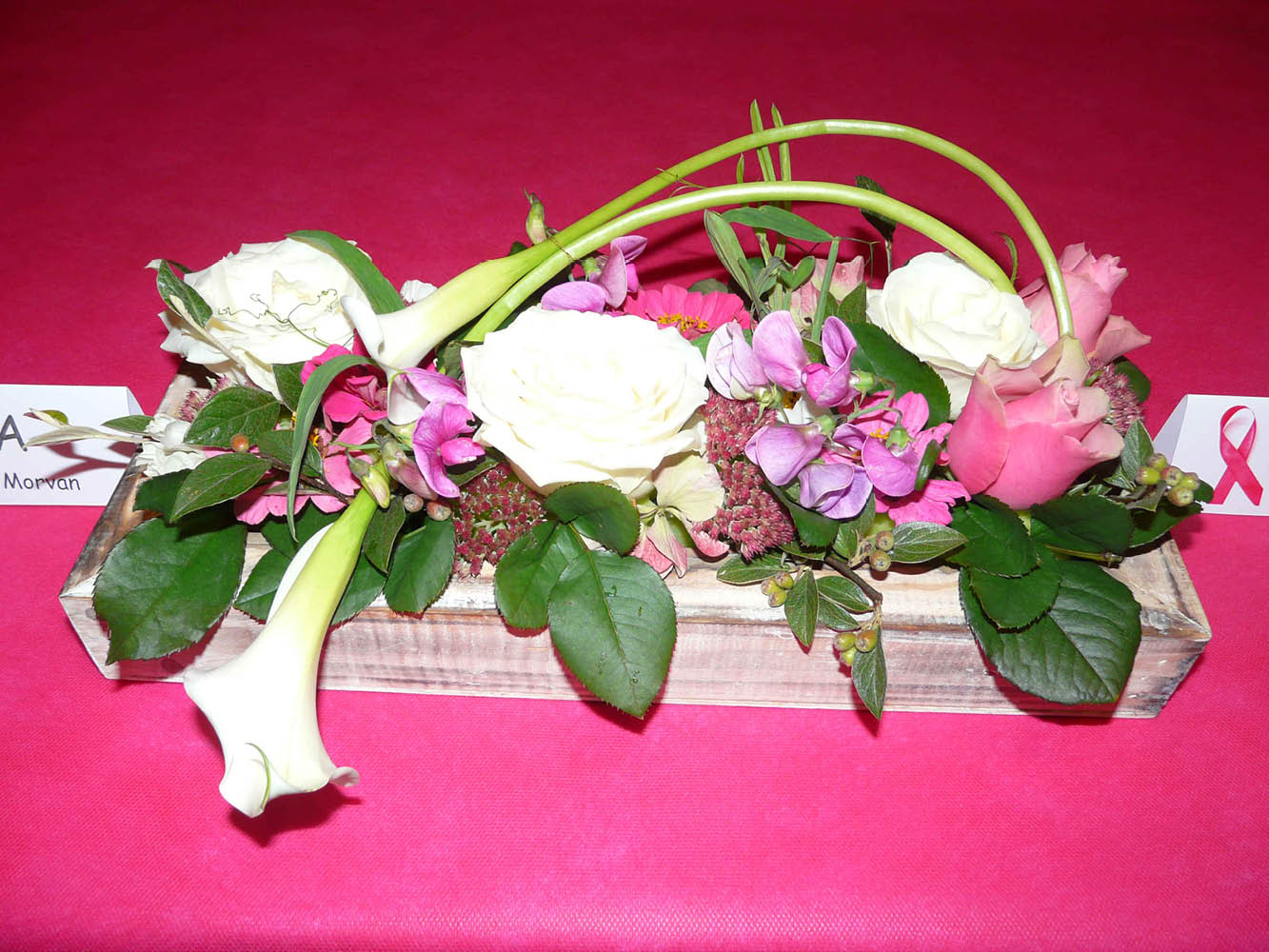 Composition florale pour Octobre Rose à Saulieu.
