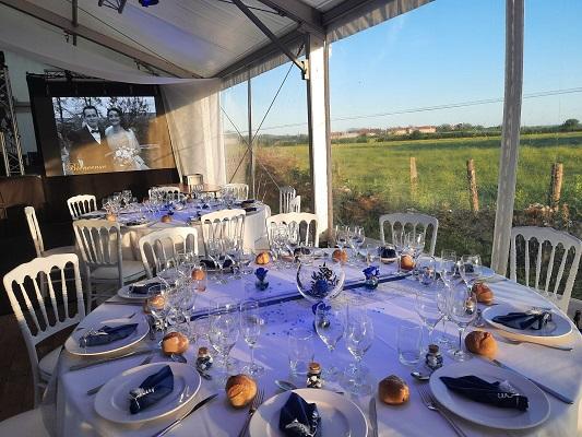 Mariage romantique aux teintes bleutées