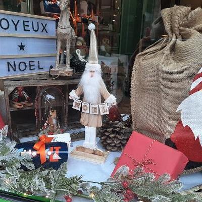 Vitrine de noel 2020 chez joly